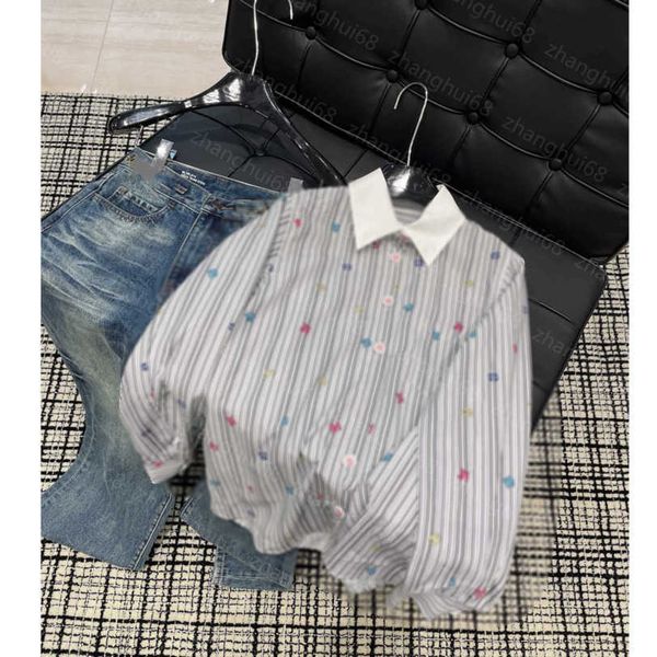 23ss high neck blouse women shirt womens designer clothing color matching lapel full of color number logo striped shirt women clothes a1, White
23ss high neck blouse women shirt womens designer clothing color matching lapel full of color number logo striped shirt women clothes a1, White