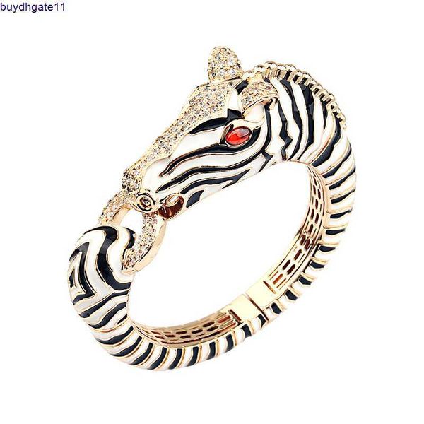 2023 new fashion accessories men women's temperament jewelry style grand zebra bracelet with gold-plated glue striped animal horse open, Silver
2023 new fashion accessories men women's temperament jewelry style grand zebra bracelet with gold-plated glue striped animal horse open, Silver