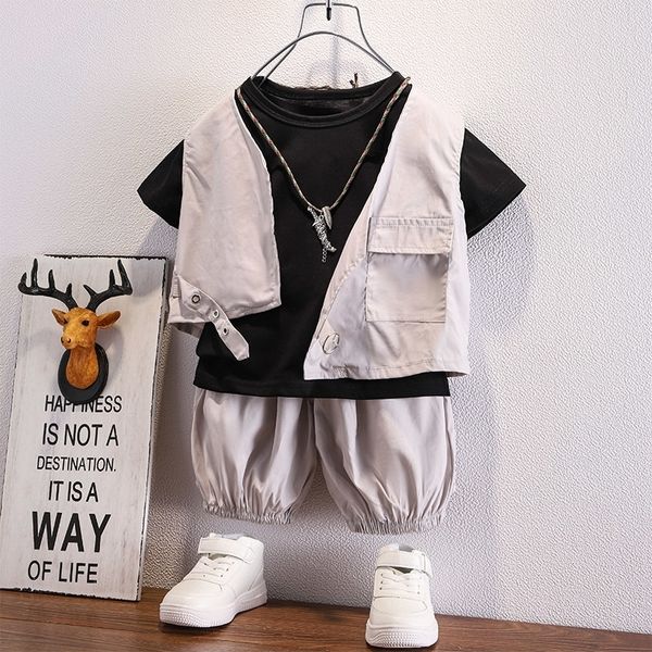 clothing sets british style kid boys clothes summer suit vest short sleeve t shirt pants casual 2 to 8 yrs toddler formal wear 230714, White
clothing sets british style kid boys clothes summer suit vest short sleeve t shirt pants casual 2 to 8 yrs toddler formal wear 230714, White