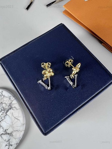 designer women earrings flower shape jewelry silver logo shaped pendant earring including brand box preferred gift
designer women earrings flower shape jewelry silver logo shaped pendant earring including brand box preferred gift