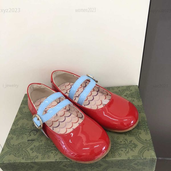 luxury designer girl flat shoes patent leather baby casual shoe fashion kids sneakers box packaging children' size 26-35 multiple prod, Black;grey
luxury designer girl flat shoes patent leather baby casual shoe fashion kids sneakers box packaging children' size 26-35 multiple prod, Black;grey