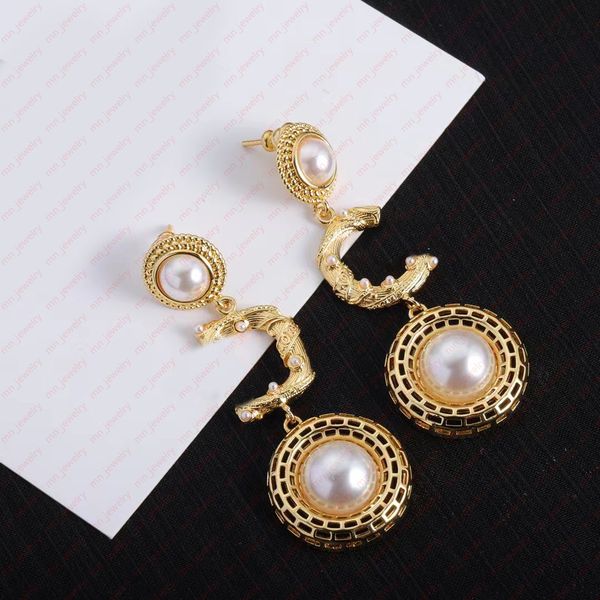 luxury women's charm earrings. the mysterious retro designer jewelry. christmas valentine's day wedding bride gift. fashion design, Golden
luxury women's charm earrings. the mysterious retro designer jewelry. christmas valentine's day wedding bride gift. fashion design, Golden