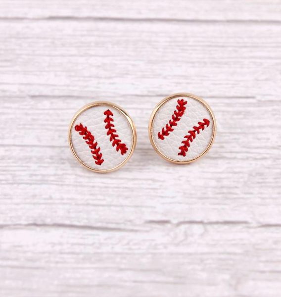 2020 new arrival embroidery baseball leather round stud earrings for women mini round leather sport ear stud jewelry whole3290555, Golden;silver
2020 new arrival embroidery baseball leather round stud earrings for women mini round leather sport ear stud jewelry whole3290555, Golden;silver