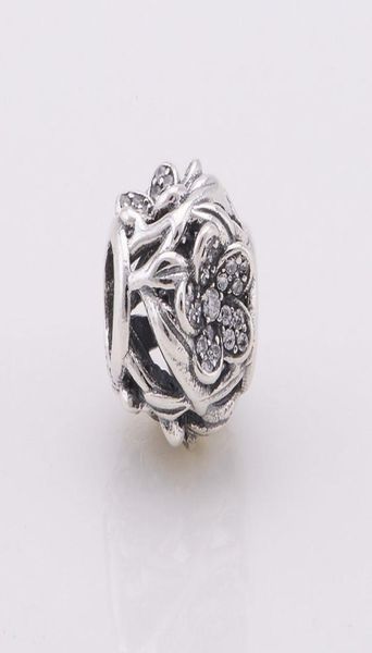 100 925 sterling silver openwork floral bead with paveset cubic zirconia fits european jewelry charm bracelets1431677, Black
100 925 sterling silver openwork floral bead with paveset cubic zirconia fits european jewelry charm bracelets1431677, Black