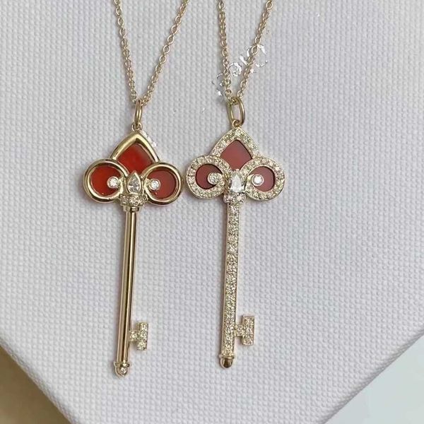 designer new tiffay's new year of the tiger key necklace 925 sterling silver plated 18k rose gold luan tail flower red jade medal penda
designer new tiffay's new year of the tiger key necklace 925 sterling silver plated 18k rose gold luan tail flower red jade medal penda
