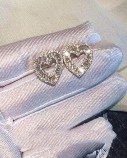 stunning sweet cute luxury jewelry real 925 sterling silver full princess cut white z cz diamond party women heart stud earrin8507083, Golden;silver
stunning sweet cute luxury jewelry real 925 sterling silver full princess cut white z cz diamond party women heart stud earrin8507083, Golden;silver