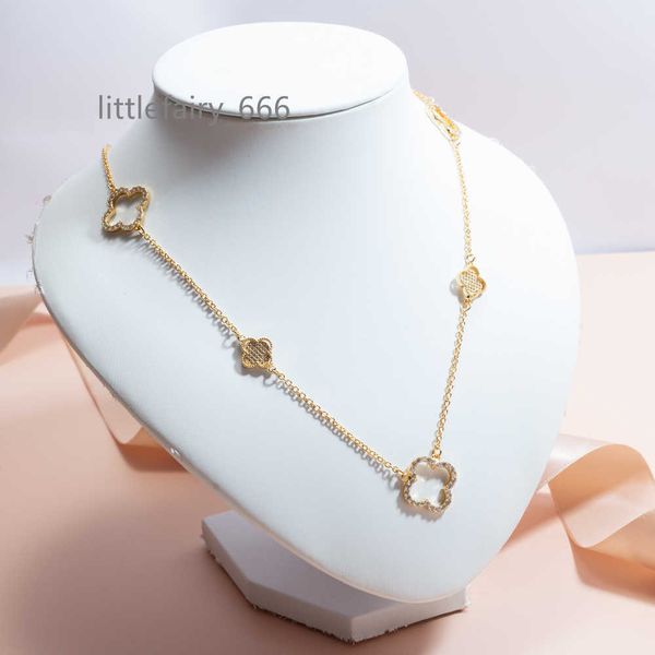 2022 designer jewelry famous brands gold and diamonds clover 18k set necklace women, Silver
2022 designer jewelry famous brands gold and diamonds clover 18k set necklace women, Silver