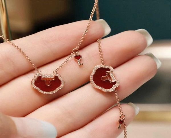 bracelets for woman or man highly quality leather bracelet for couple 5a qualities jewelry supply7869518, Golden;silver
bracelets for woman or man highly quality leather bracelet for couple 5a qualities jewelry supply7869518, Golden;silver