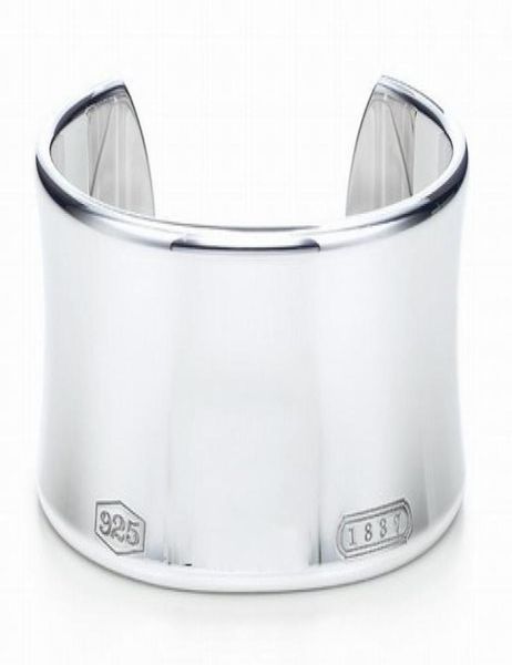 2019 new silver wide no seal bangle bracelet fashion bracelet size with box and dastbag1146382, Black
2019 new silver wide no seal bangle bracelet fashion bracelet size with box and dastbag1146382, Black
