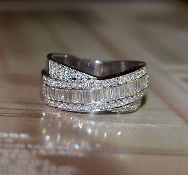 2020 selling finger rings for women silver color sparking zircon wedding ring girls party jewelry bague femme5653696, Slivery;golden
2020 selling finger rings for women silver color sparking zircon wedding ring girls party jewelry bague femme5653696, Slivery;golden