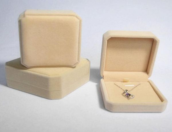 velvet jewelry boxes 874cm pendant necklaces box packing cajas de regalo gift boxes caixas para presente whole ship 0015642294, Black;white
velvet jewelry boxes 874cm pendant necklaces box packing cajas de regalo gift boxes caixas para presente whole ship 0015642294, Black;white