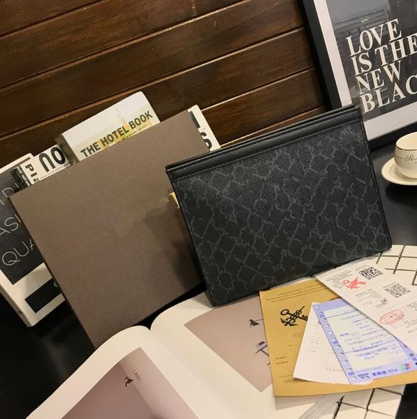 luxury bags mens wallets letter lager capacity handbag graffiti women men wash bag famous brand men storage wallets with card holders pocket, Red;black
luxury bags mens wallets letter lager capacity handbag graffiti women men wash bag famous brand men storage wallets with card holders pocket, Red;black