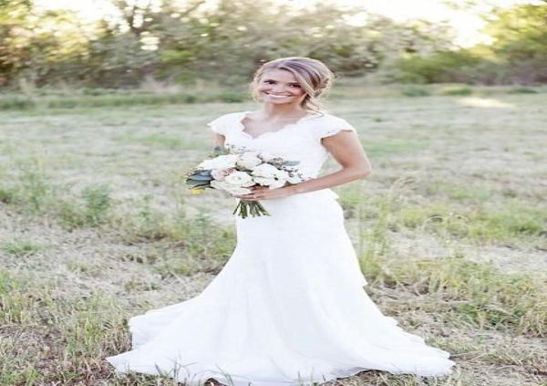 2016 elegant v neck mermaid lace vintage wedding dresses with cap sleeves modest sweep train bridal gowns vestido de noiva4245313, White
2016 elegant v neck mermaid lace vintage wedding dresses with cap sleeves modest sweep train bridal gowns vestido de noiva4245313, White