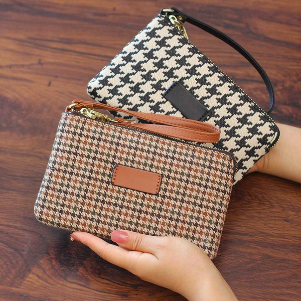 2023 new handheld bag women's canvas exquisite trendy handheld bag large capacity mobile bag mom's handheld bag small
2023 new handheld bag women's canvas exquisite trendy handheld bag large capacity mobile bag mom's handheld bag small