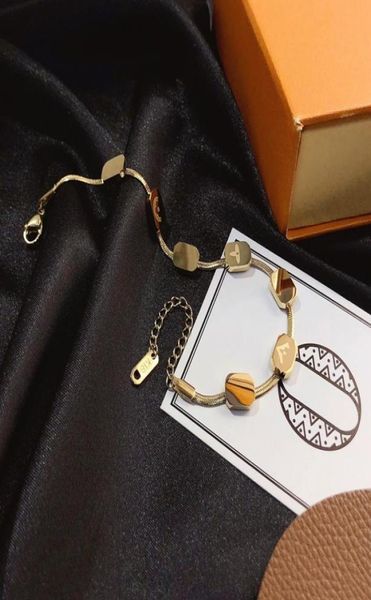 18k gold plated bracelets women bangle designer letter jewelry stainless steel wristband cuff chain wedding lovers gift jewelry wh4332152, Black
18k gold plated bracelets women bangle designer letter jewelry stainless steel wristband cuff chain wedding lovers gift jewelry wh4332152, Black