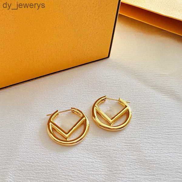 golden stud earring designer for women men luxury jewlery gold hoop stud earring retro ring pendant f earrings engagement ear stud 2303032bf, Golden;silver
golden stud earring designer for women men luxury jewlery gold hoop stud earring retro ring pendant f earrings engagement ear stud 2303032bf, Golden;silver