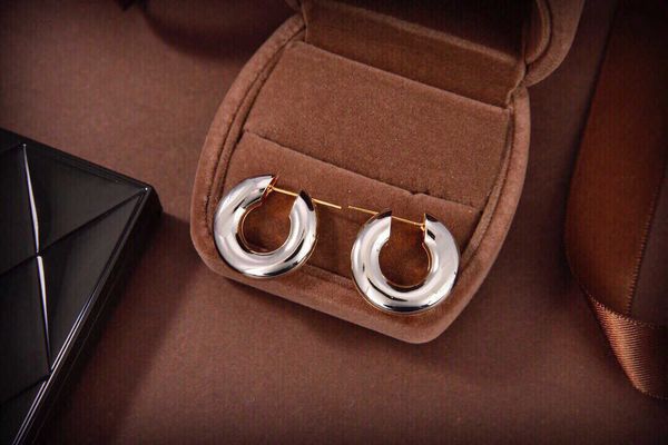 women designer earrings shiny circular shape jewelry fashion letter gravure printing design ear pendants #including brand box, Golden;silver
women designer earrings shiny circular shape jewelry fashion letter gravure printing design ear pendants #including brand box, Golden;silver
