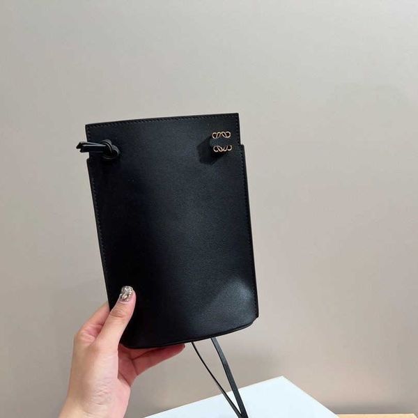 designer crossbody phone bag lowe brand single shoulder handbag women's leather mini cape fashion casual multi-functional messenger bag
designer crossbody phone bag lowe brand single shoulder handbag women's leather mini cape fashion casual multi-functional messenger bag