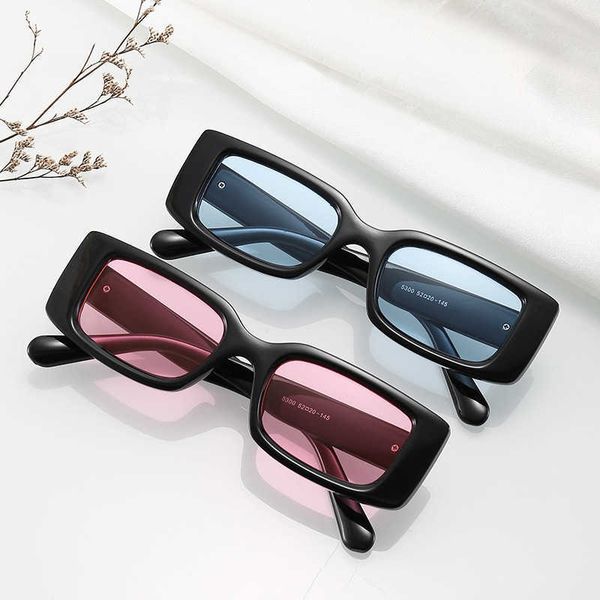 designer off w sunglasses fashion luxury brand for men and women small box fashion street essential brand snowflake element same style p sun, White;black
designer off w sunglasses fashion luxury brand for men and women small box fashion street essential brand snowflake element same style p sun, White;black