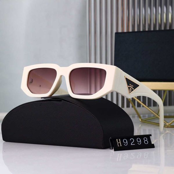 fashion designer classic eyeglasses goggle beach sun glasses for man woman 11 color optional triangular signature, White;black
fashion designer classic eyeglasses goggle beach sun glasses for man woman 11 color optional triangular signature, White;black