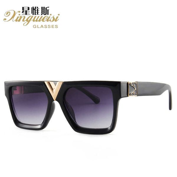 flat box ins trendy modern charming street ps personalized sunglasses for men and women 1967, White;black
flat box ins trendy modern charming street ps personalized sunglasses for men and women 1967, White;black