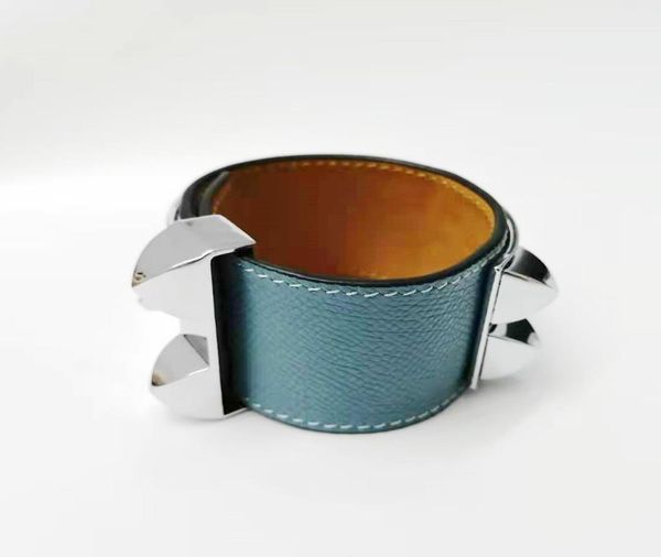 luxury designer bracelet love charm women men leather bracelets stainless steel silver gold bangles for girls mens custom cuff cou3836217, Golden;silver
luxury designer bracelet love charm women men leather bracelets stainless steel silver gold bangles for girls mens custom cuff cou3836217, Golden;silver