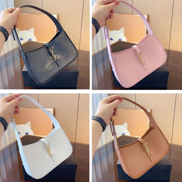 luxury handbag designer shoulder bag quilted women's handbags crocodile leather stray bags
luxury handbag designer shoulder bag quilted women's handbags crocodile leather stray bags