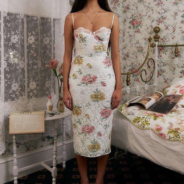 summer retro style slim fit characteristic floral patterned fabric lace spaghetti strap dress, Black;gray
summer retro style slim fit characteristic floral patterned fabric lace spaghetti strap dress, Black;gray