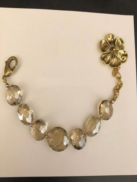 classic retro crystal tennis bracelets for women fashion simple flower pendant bracelet letter printed adjustable bangle chain2920471, Golden;silver
classic retro crystal tennis bracelets for women fashion simple flower pendant bracelet letter printed adjustable bangle chain2920471, Golden;silver