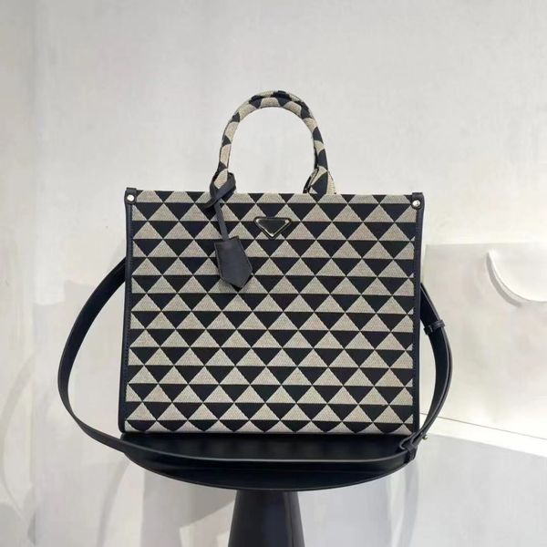 designer bag symbole galleria woven embroidered shopping bag women's medium handbag crossbody wide shoulder strap size 39-31-11cm
designer bag symbole galleria woven embroidered shopping bag women's medium handbag crossbody wide shoulder strap size 39-31-11cm