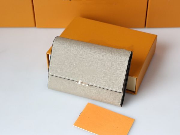 high-quality luxury capucines designer wallet fashionable classic women's leather handbag zipper card purse wallet size 20cm, Red;black
high-quality luxury capucines designer wallet fashionable classic women's leather handbag zipper card purse wallet size 20cm, Red;black