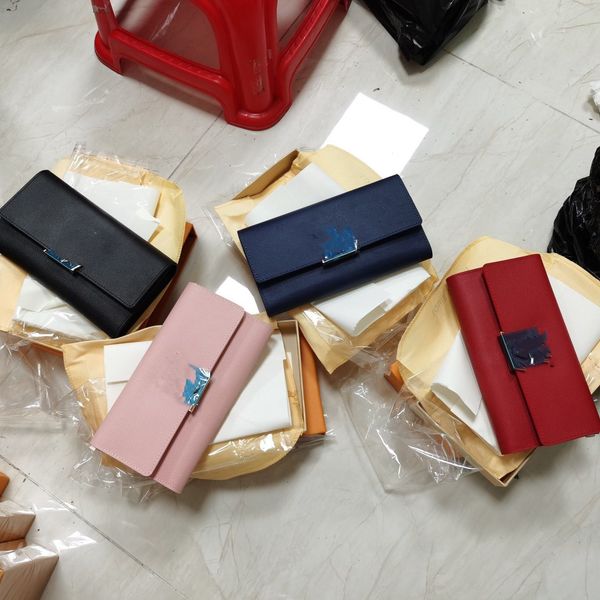 high-quality luxury capucines designer wallet fashionable classic women's leather handbag zipper card purse wallet 4 colors, Red;black
high-quality luxury capucines designer wallet fashionable classic women's leather handbag zipper card purse wallet 4 colors, Red;black