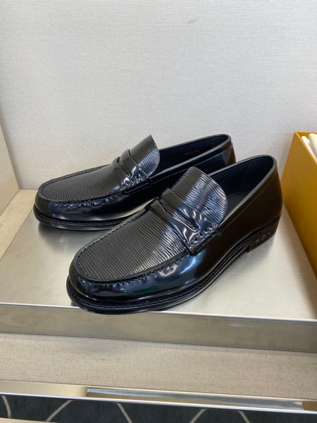 2023 new fashion men's calfskin water press ripple light sole slip on casual slip-on shoe shoes in summer, Black
2023 new fashion men's calfskin water press ripple light sole slip on casual slip-on shoe shoes in summer, Black