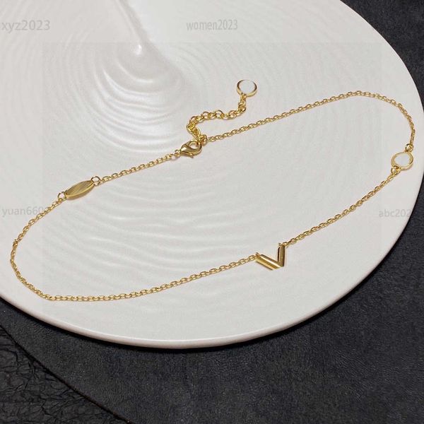 designer women pendant necklaces minimalist chain jewelry gilded logo pendant necklace including box preferred gift, Silver
designer women pendant necklaces minimalist chain jewelry gilded logo pendant necklace including box preferred gift, Silver