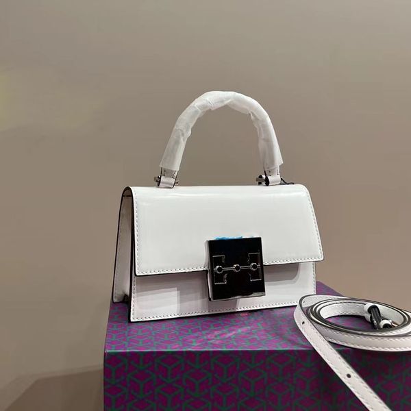 simple versatile designer bag everyday must-have fashion girl must-have cover bag high appearance level fashion handbag
simple versatile designer bag everyday must-have fashion girl must-have cover bag high appearance level fashion handbag