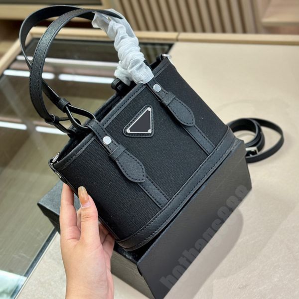 designer totes bag women luxury handbag crossbody shoulder high capacity shopping bags tote bag cross body womens handbags
designer totes bag women luxury handbag crossbody shoulder high capacity shopping bags tote bag cross body womens handbags