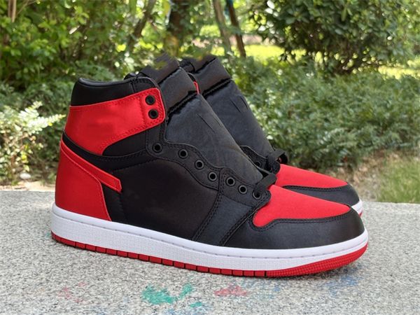 basketball shoes 1s low satin bred jumpman 1 og se outdoor shoes sneaker sports with original box
basketball shoes 1s low satin bred jumpman 1 og se outdoor shoes sneaker sports with original box