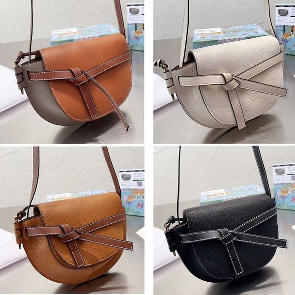 designer bags luxury leather saddle bag handbags fashion women shoulder bag classic gate crossbody bags
designer bags luxury leather saddle bag handbags fashion women shoulder bag classic gate crossbody bags