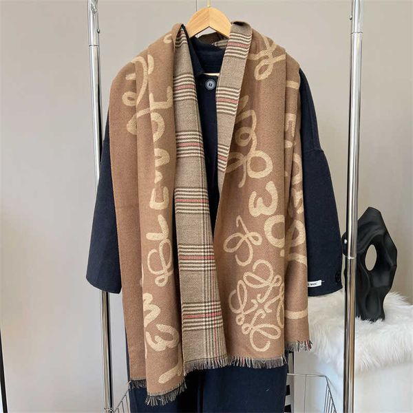 yang mi's checked imitated cashmere live broadcast in autumn winter; couples and students wear a versatile scarf, Blue;gray
yang mi's checked imitated cashmere live broadcast in autumn winter; couples and students wear a versatile scarf, Blue;gray