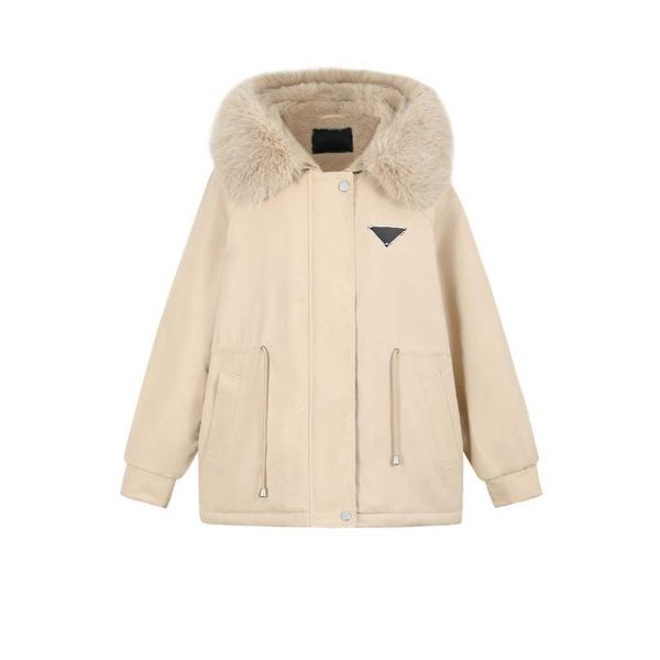 autumn and winter women hooded fur collar short down coat, fur collar around the neck warm and soft, loose version of leisure., Black
autumn and winter women hooded fur collar short down coat, fur collar around the neck warm and soft, loose version of leisure., Black