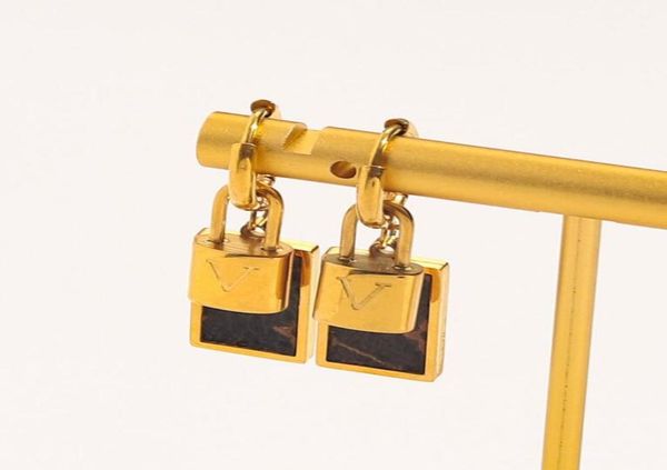 luxury brand designer letter steels seal pendant necklaces bangle stud earrings fashion mens womens stainless steel pendants earri3823327, Silver
luxury brand designer letter steels seal pendant necklaces bangle stud earrings fashion mens womens stainless steel pendants earri3823327, Silver