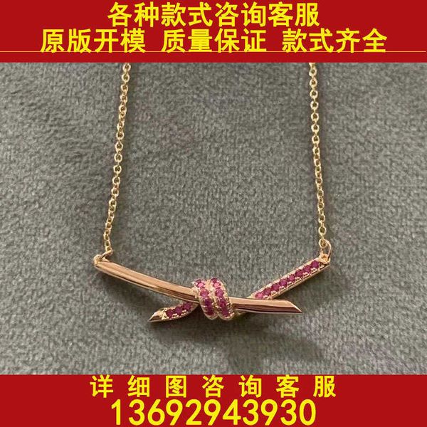 designer new tiffay tiffs 925 silver v gold material fashion versatile simple rope knot nail wrapped red diamond necklace
designer new tiffay tiffs 925 silver v gold material fashion versatile simple rope knot nail wrapped red diamond necklace