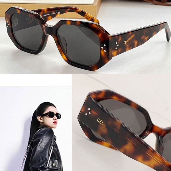 lunettes de soleil triumphal arch femme triomphe occhiali da sole arc de triomphe donna arco di trionfo 40255 triomphe lady tortoiseshell co, White;black
lunettes de soleil triumphal arch femme triomphe occhiali da sole arc de triomphe donna arco di trionfo 40255 triomphe lady tortoiseshell co, White;black