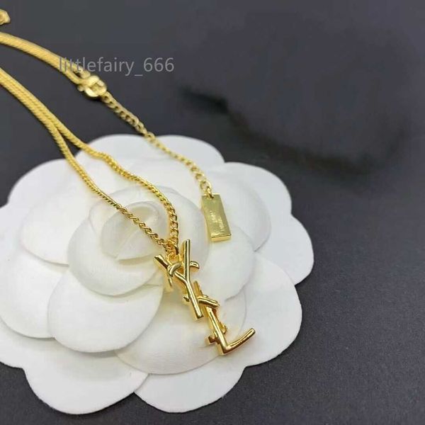 original designer girls women letter pendant necklace elegant love 18k gold bangles y engrave chain fashion jewelry lady party, Silver
original designer girls women letter pendant necklace elegant love 18k gold bangles y engrave chain fashion jewelry lady party, Silver