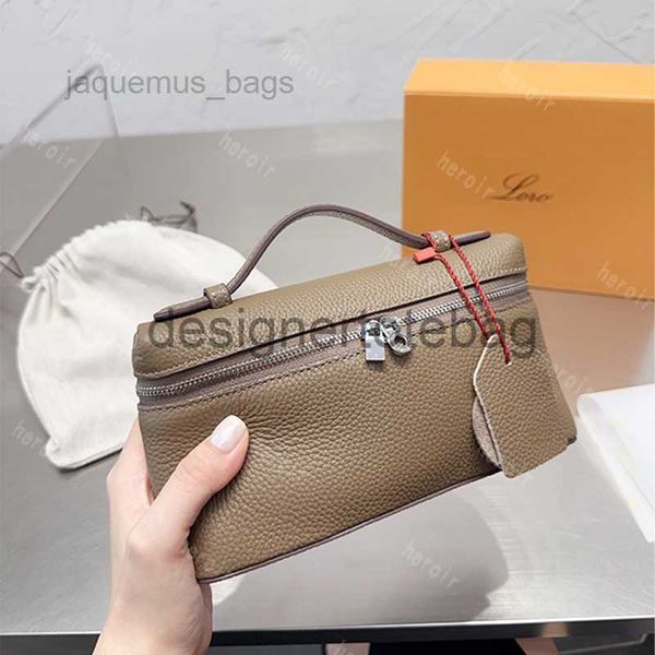 luxury loro piana extra pocket l19 mini bag women's mens genuine leather trunk box camera bags tote handbag cross body bag designer fas
luxury loro piana extra pocket l19 mini bag women's mens genuine leather trunk box camera bags tote handbag cross body bag designer fas