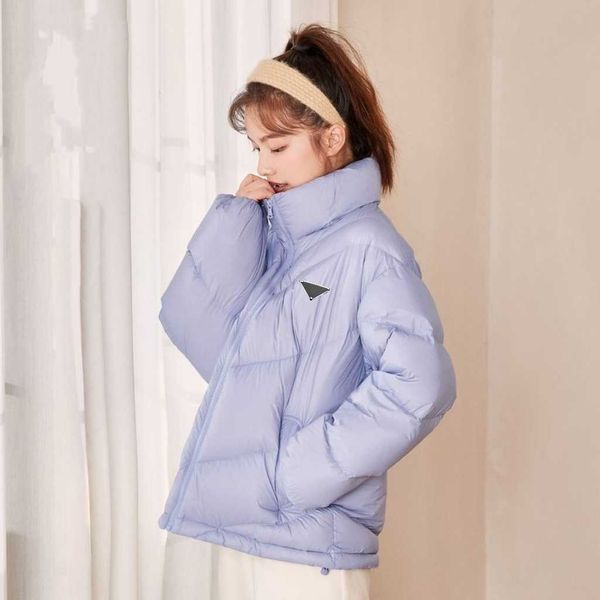 autumn and winter ladies stand collar short down jacket, version is simple and generous, down filling fluffy and full, cuff tightening no ai, Black
autumn and winter ladies stand collar short down jacket, version is simple and generous, down filling fluffy and full, cuff tightening no ai, Black