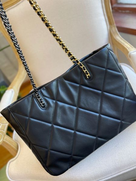 Luxury women brand the tote bag genuine leather designer handbags Shopping Top bags for with Chain Shoulder tote Travel Turn-lock Purse bag, Black
Luxury women brand the tote bag genuine leather designer handbags Shopping Top bags for with Chain Shoulder tote Travel Turn-lock Purse bag, Black