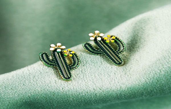s1405 fashion jewelry green cactus earrings vintage cactus stud earrings7461642, Golden;silver
s1405 fashion jewelry green cactus earrings vintage cactus stud earrings7461642, Golden;silver