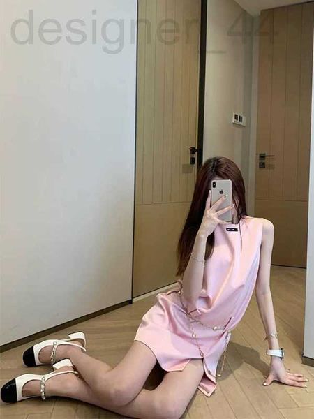 basic & casual dresses designer french miao family h-shaped low waist split tank with light pink metal diamond buckle chain sleeveless dress, Black;gray
basic & casual dresses designer french miao family h-shaped low waist split tank with light pink metal diamond buckle chain sleeveless dress, Black;gray