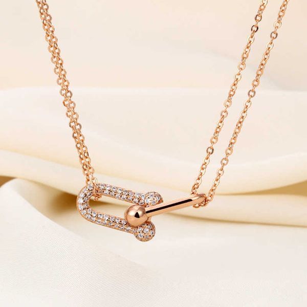 designer new the same type of s925 sterling silver double-ring u-shaped horseshoe necklace on the floor tiffay
designer new the same type of s925 sterling silver double-ring u-shaped horseshoe necklace on the floor tiffay